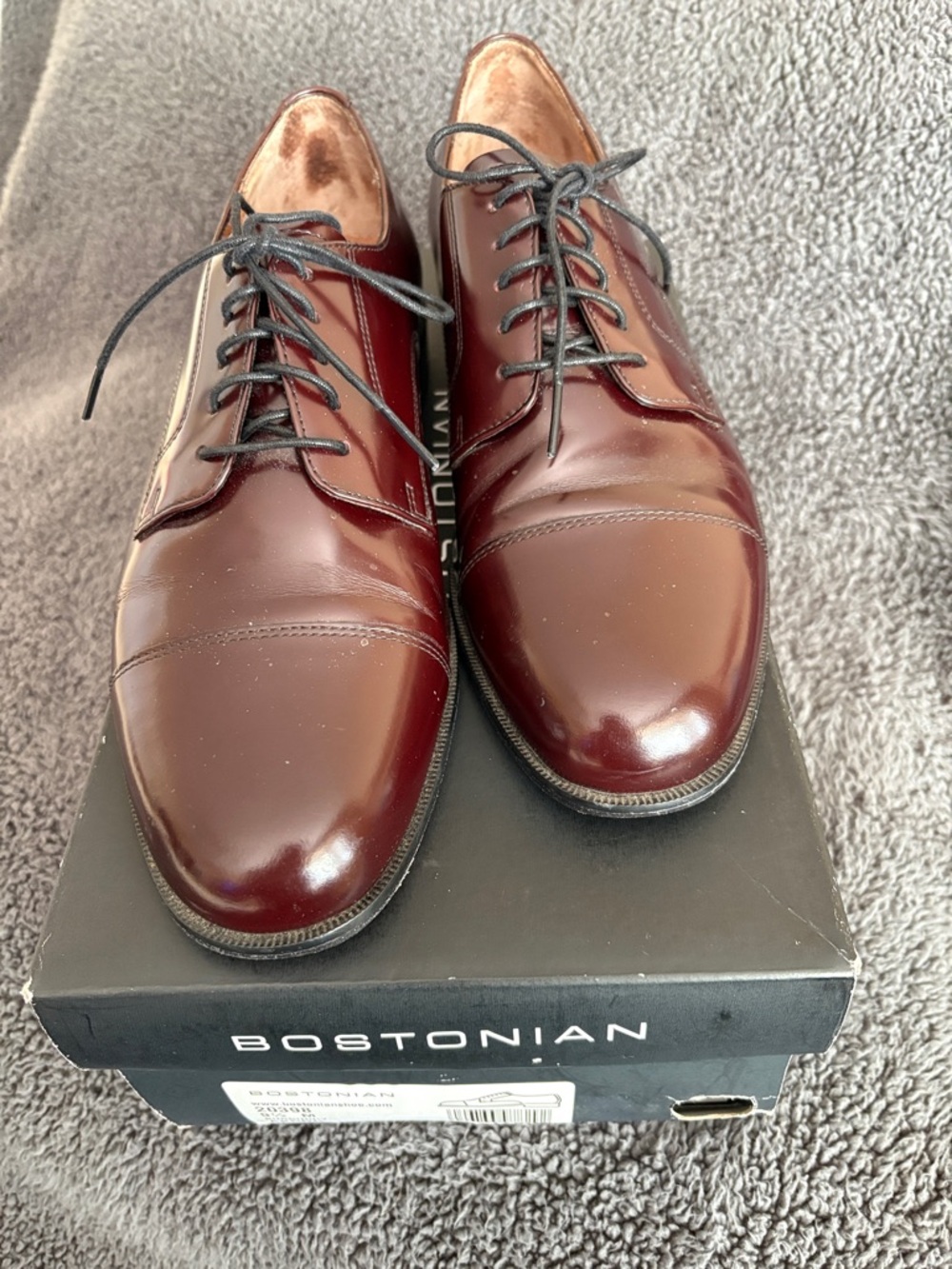 BOSTONIAN Men’s Lace Up Shoes